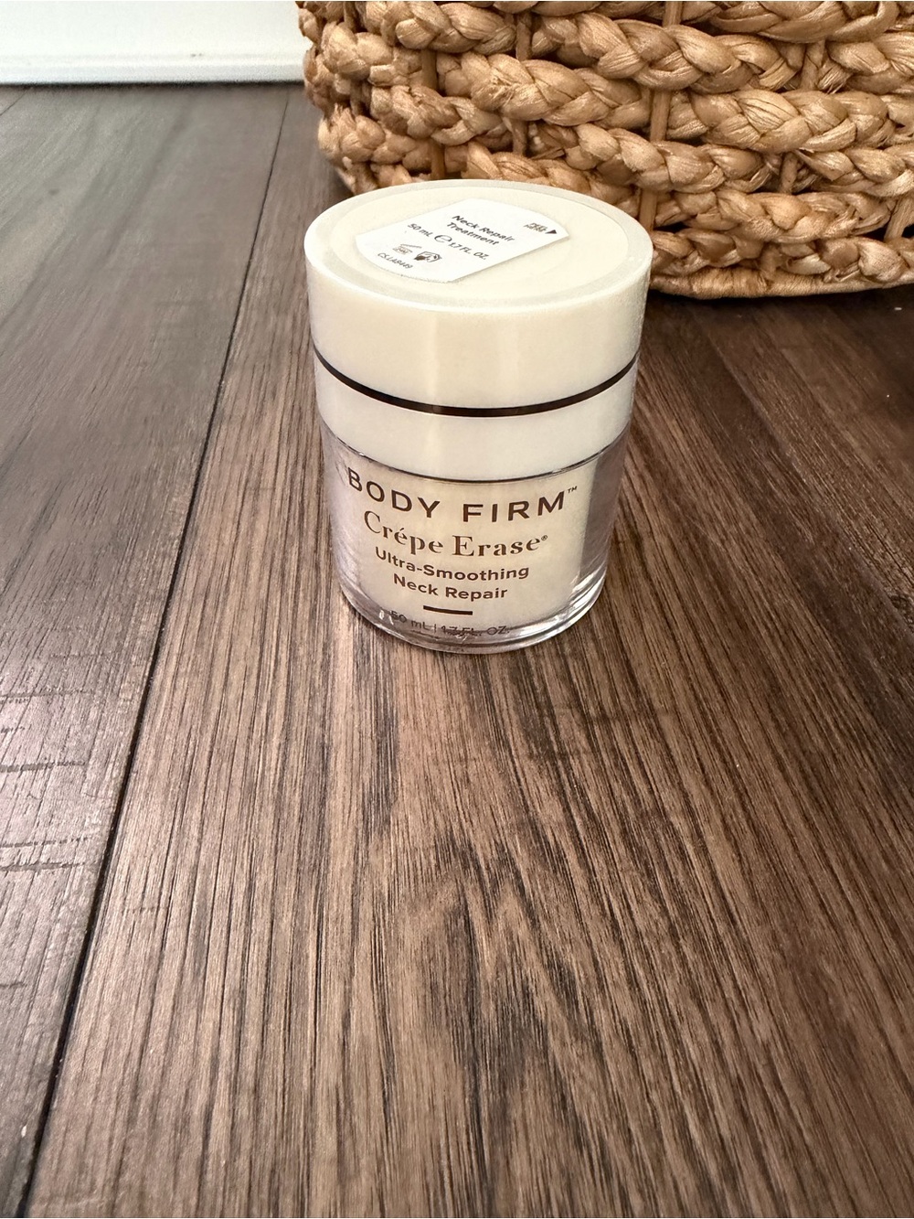 Body Firm Crepe Erase Ultra Smoothing Neck Repair Cream 1.7 oz / 50 ml Sealed